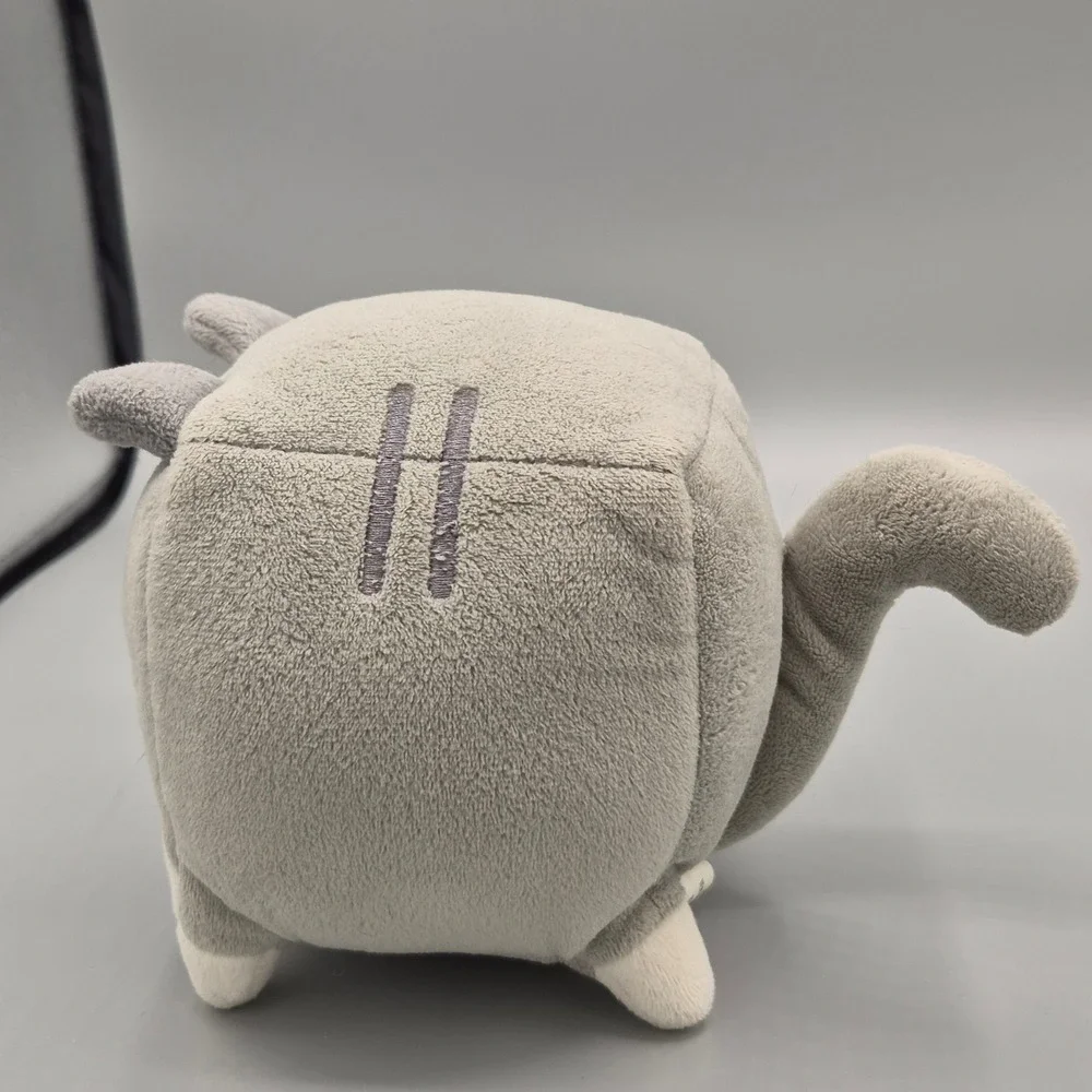 American Greetings Gray Cat Cube Plush Stuffed Animal Square Kitten Toy White